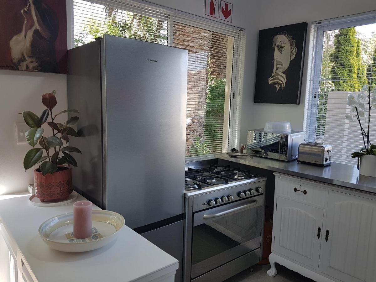 Somerset West Garden Apartments 1 מראה חיצוני תמונה