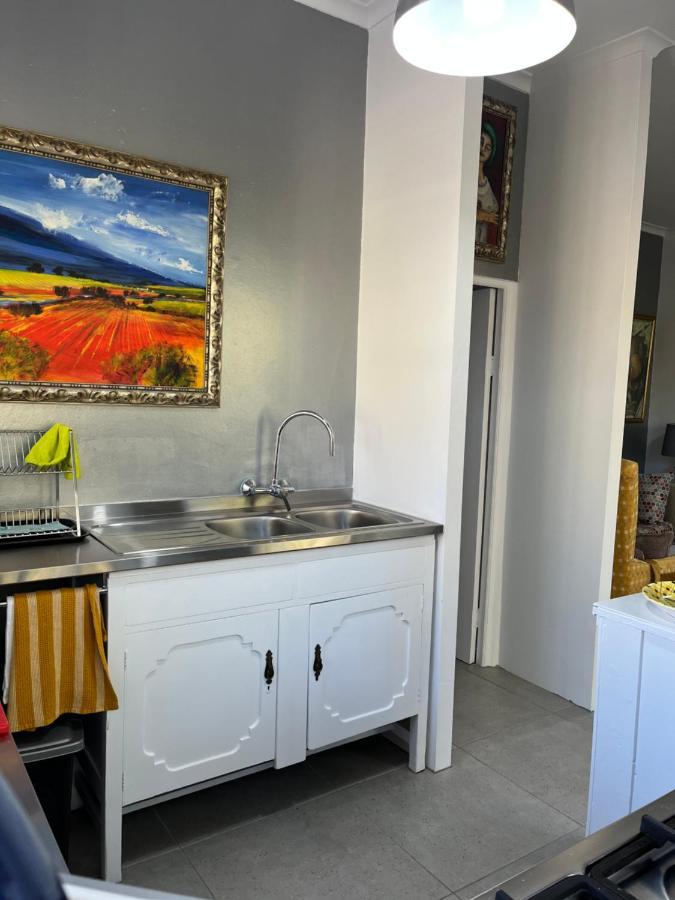 Somerset West Garden Apartments 1 מראה חיצוני תמונה