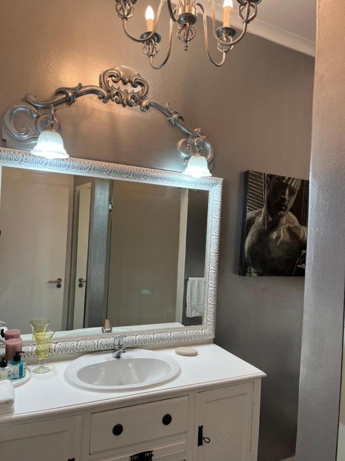 Somerset West Garden Apartments 1 מראה חיצוני תמונה